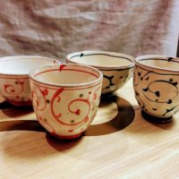 陶器の茶碗と湯呑